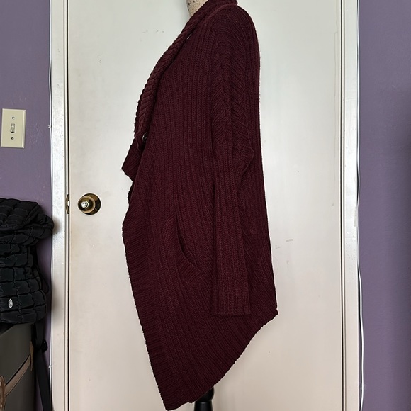 Cloth by RD | Burgundy Cardigan | Small - Picture 5 of 8